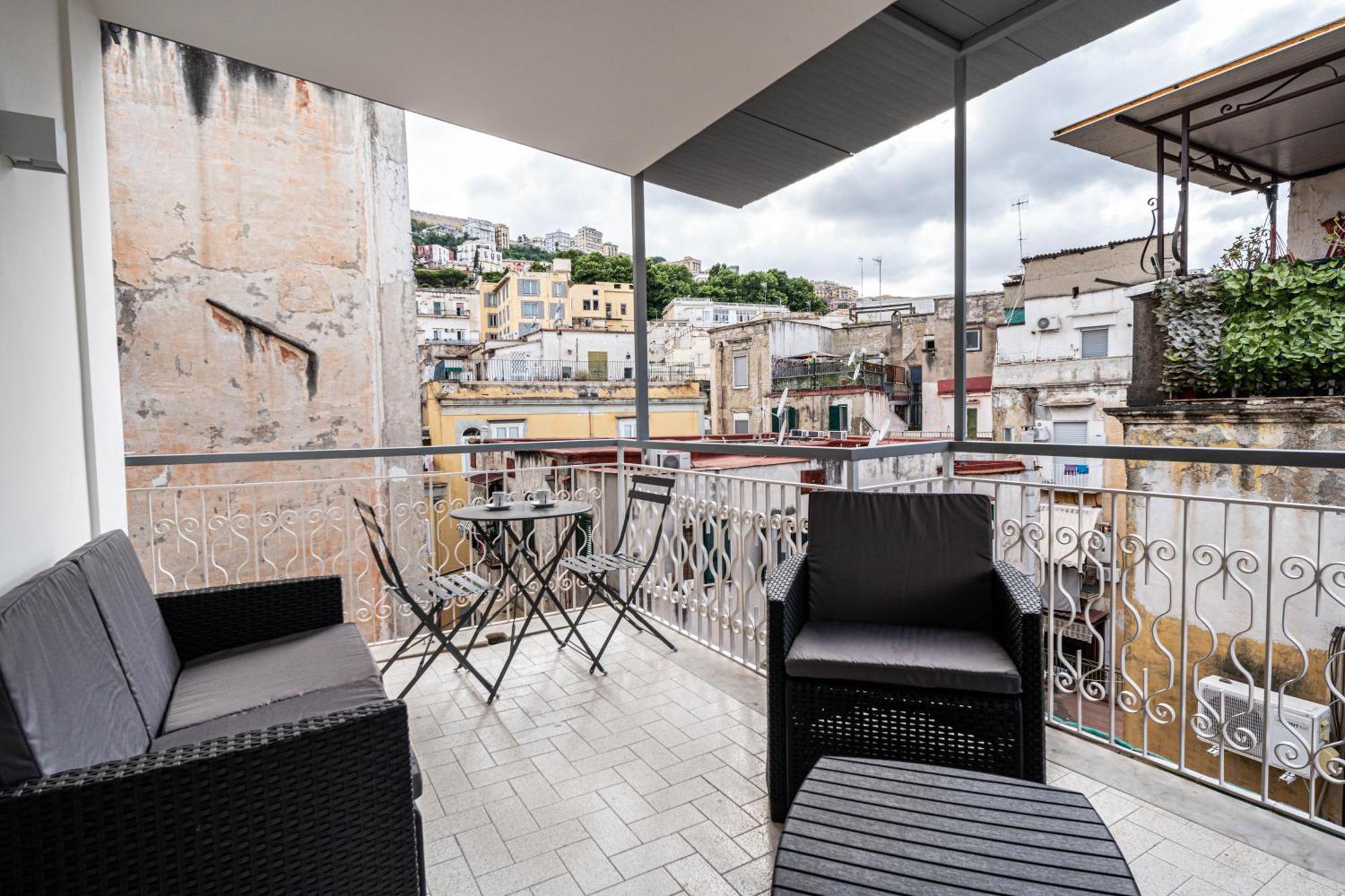 La Maison Di Tina Napoli Eksteriør billede